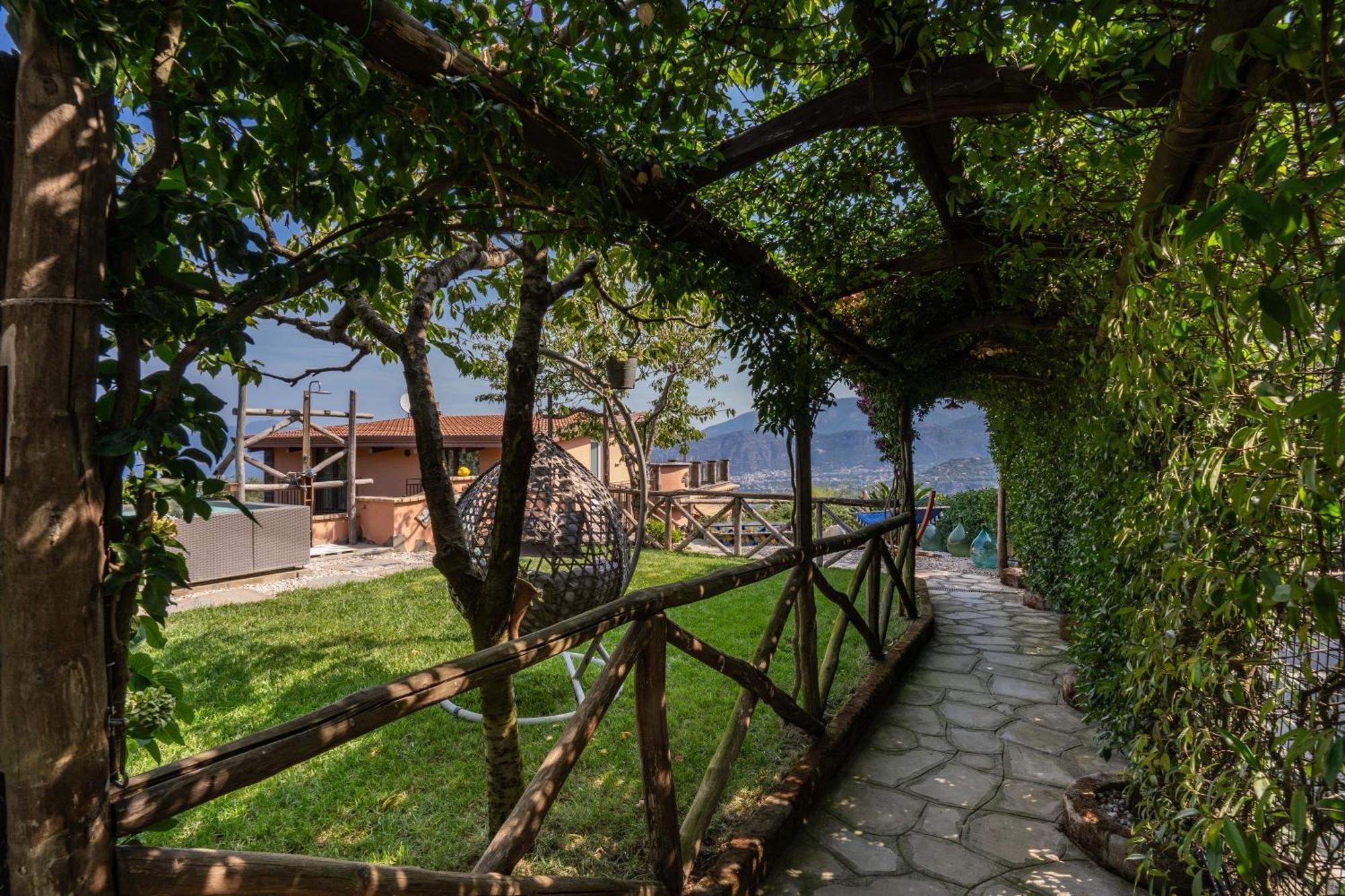 Villa Caruso Private Heated Pool & Sea View Sorrento Eksteriør billede